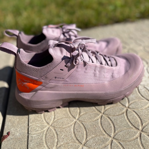 Arc’teryx Trail Running shoe - Picture 5 of 7